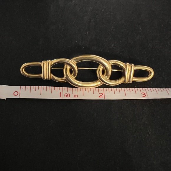 Monet Vintage Gold Tone Interlocking Circle Brooch Pin - Picture 4 of 4